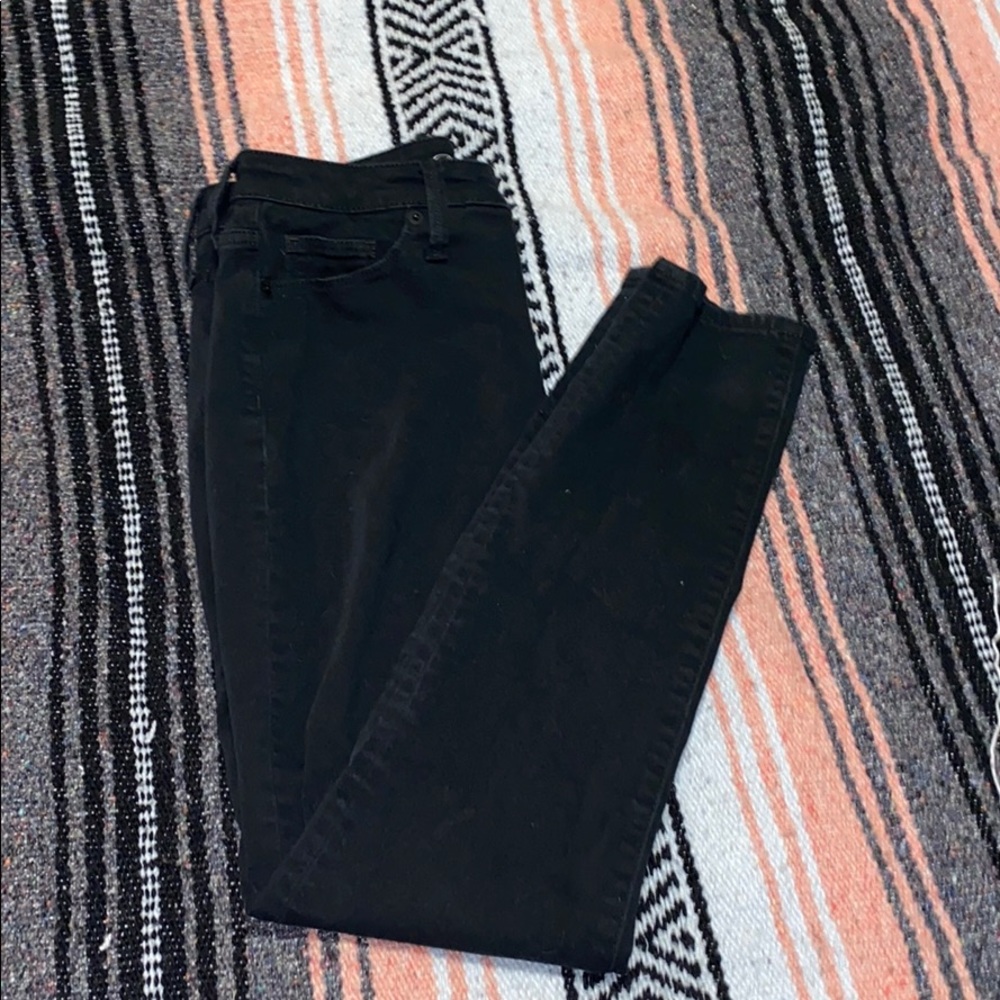 black Universal Thread jeans. Lightly worn!